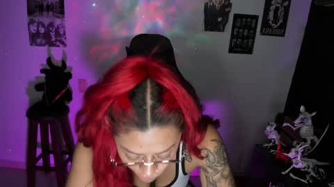 Snapshot of dakota_crab chatting on 11-30-25, 09:08 Dakota Crab online show from 11-30-25, 09:08