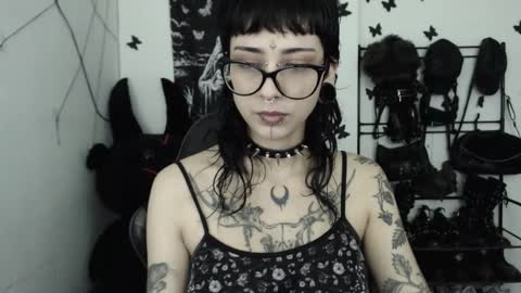 Snapshot of dakota_krall_ chatting on 02-13-26, 03:24 dakota online show from 02-13-26, 03:24