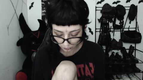 Snapshot of dakota_krall_ chatting on 03-11-26, 03:23 dakota online show from 03-11-26, 03:23