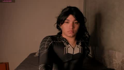 Dakota online show from 05-13-26, 04:32