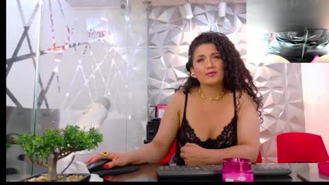 Snapshot of dakota_rainbow22 chatting on 02-15-26, 09:33 DAKOTA online show from 02-15-26, 09:33