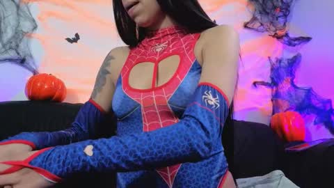 Snapshot of dakotaalee chatting on 10-10-25, 11:31 Dakota online show from 10-10-25, 11:31