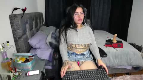 dakotatto online show from 05-26-26, 04:25