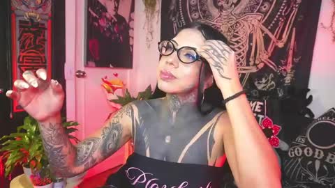 Snapshot of dalia_vorhees chatting on 06-06-26, 02:05 dalia_vorhees online show from 06-06-26, 02:05