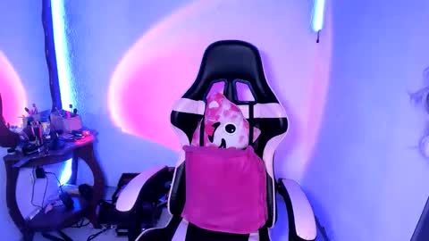 Snapshot of daliaapril22 chatting on 03-13-26, 10:16 Dalia April online show from 03-13-26, 10:16