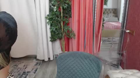 Snapshot of daliahaven chatting on 03-10-26, 11:43 DaliaHaven online show from 03-10-26, 11:43