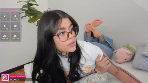 Snapshot of daliapunkt chatting on 10-23-25, 11:03 Dalia online show from 10-23-25, 11:03