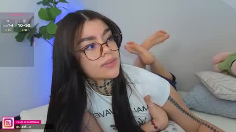 Snapshot of daliapunkt chatting on 11-21-25, 10:19 Dalia online show from 11-21-25, 10:19