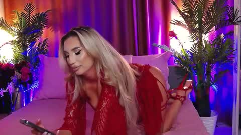 DalidaSelena online show from 02-12-26, 05:52