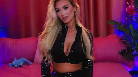 Snapshot of dalidaselena chatting on 06-09-26, 05:02 DalidaSelena online show from 06-09-26, 05:02