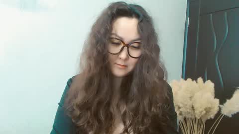 Snapshot of dalidayes chatting on 12-22-24, 05:56 Dali online show from 12-22-24, 05:56