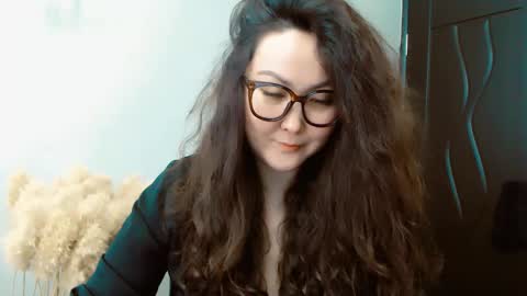 Snapshot of dalidayes chatting on 12-29-24, 08:44 Dali online show from 12-29-24, 08:44