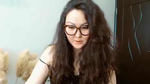 Snapshot of dalidayes chatting on 01-18-25, 06:03 Dali online show from 01-18-25, 06:03