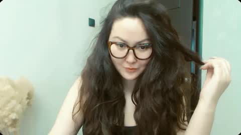 Snapshot of dalidayes chatting on 01-11-26, 03:44 Dali online show from 01-11-26, 03:44