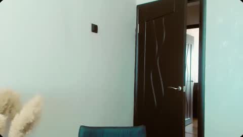 Snapshot of dalidayes chatting on 02-11-26, 05:45 Dali online show from 02-11-26, 05:45