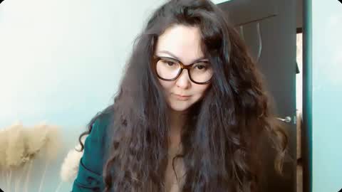 Snapshot of dalidayes chatting on 02-14-26, 05:04 Dali online show from 02-14-26, 05:04