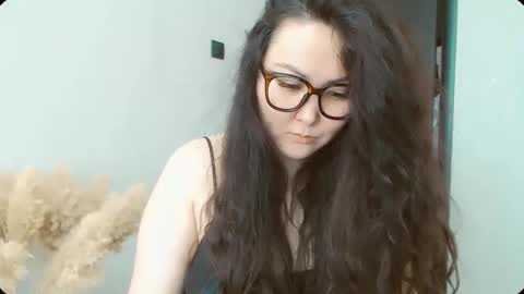 Snapshot of dalidayes chatting on 02-21-26, 06:36 Dali online show from 02-21-26, 06:36