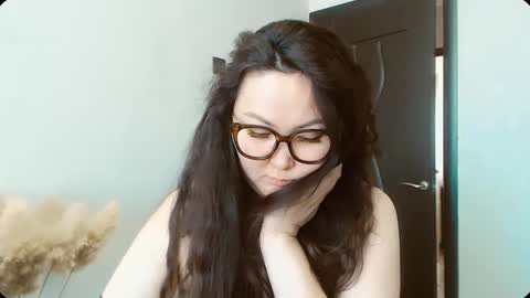 Snapshot of dalidayes chatting on 02-26-26, 06:23 Dali online show from 02-26-26, 06:23