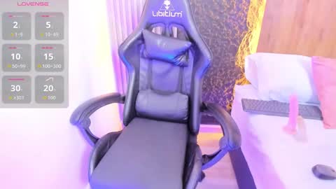 D A L I L A online show from 11-05-25, 09:15