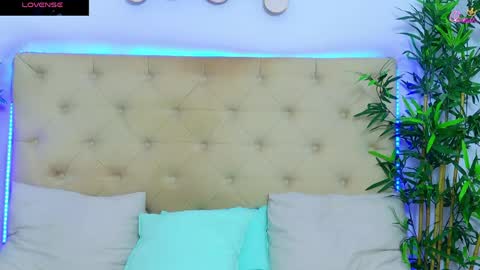 daliyaa_ online show from 05-19-26, 11:49