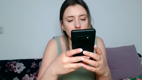 Maria online show from 04-27-26, 08:40