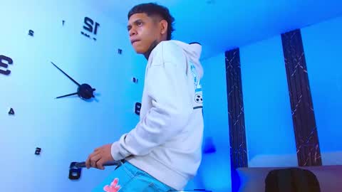 Snapshot of damar_felipe chatting on 11-09-25, 03:38 damar_felipe online show from 11-09-25, 03:38