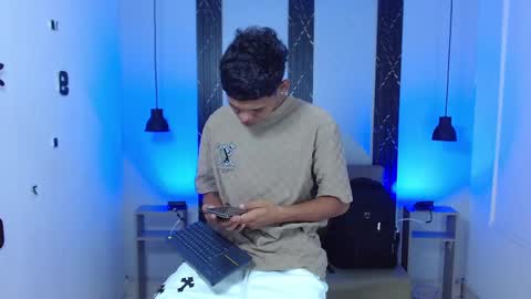 Snapshot of damar_felipe chatting on 11-13-25, 07:29 damar_felipe online show from 11-13-25, 07:29