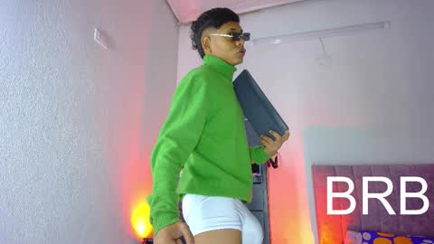 Snapshot of damar_felipe chatting on 03-08-26, 10:35 damar_felipe online show from 03-08-26, 10:35