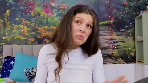 Snapshot of damedefeu chatting on 01-25-25, 10:29 damedefeu online show from 01-25-25, 10:29