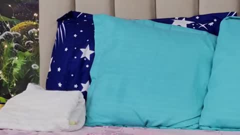 Snapshot of damedefeu chatting on 01-27-25, 11:00 damedefeu online show from 01-27-25, 11:00