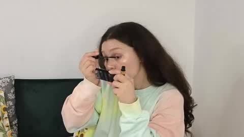 Snapshot of damedefeu chatting on 03-02-26, 03:30 damedefeu online show from 03-02-26, 03:30