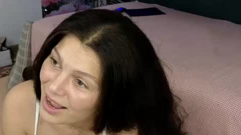 Snapshot of damedefeu chatting on 07-24-26, 07:17 damedefeu online show from 07-24-26, 07:17