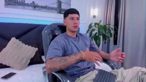 DAMIAN online show from 12-19-25, 10:44