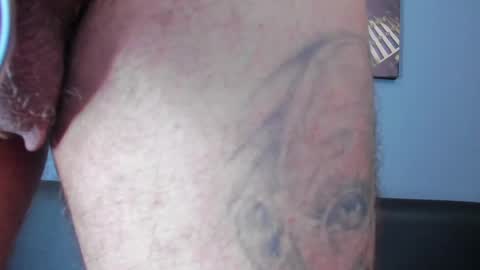 Snapshot of damian__oliver chatting on 03-06-25, 04:08 Damian Oliver online show from 03-06-25, 04:08