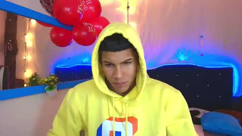 Damian online show from 02-14-25, 06:12