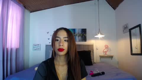 Snapshot of damian_n_lissa chatting on 01-20-25, 08:18 damian_n_lissa online show from 01-20-25, 08:18