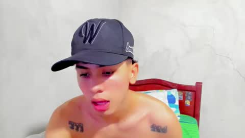 Snapshot of damien_444 chatting on 09-30-25, 12:10 damien_444 online show from 09-30-25, 12:10