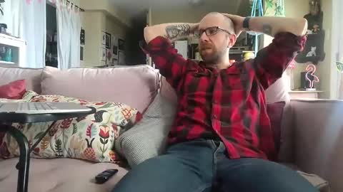 damien_mace online show from 12-24-24, 05:44