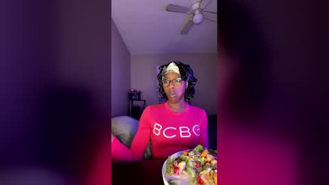 Snapshot of damnnova1 chatting on 03-30-26, 04:57 Nova online show from 03-30-26, 04:57