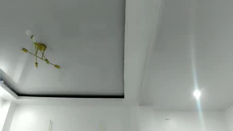 Snapshot of damnperfectxx chatting on 12-04-25, 02:43 damnperfectxx online show from 12-04-25, 02:43