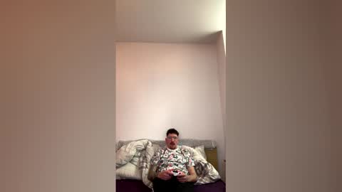 damo111694 online show from 03-22-26, 08:12