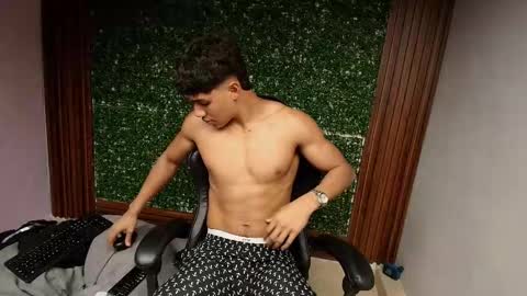 Snapshot of damon_sw chatting on 01-13-26, 07:30 damon online show from 01-13-26, 07:30