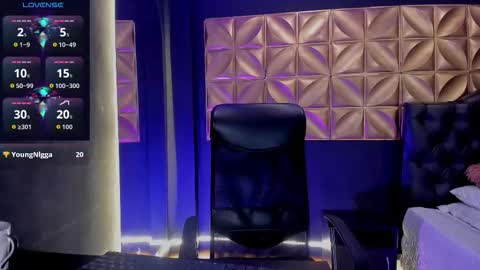 Snapshot of damoncolin chatting on 10-15-25, 02:39 Damon online show from 10-15-25, 02:39
