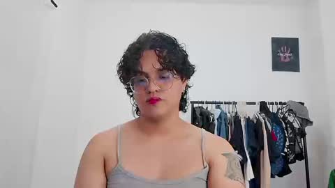 Snapshot of dan_blous chatting on 02-28-26, 01:06 Diane Blosson online show from 02-28-26, 01:06