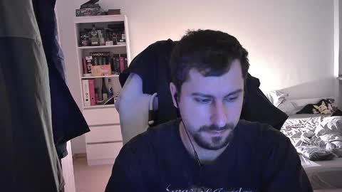 Snapshot of dan_the_man405 chatting on 12-28-24, 08:47 King Dan online show from 12-28-24, 08:47