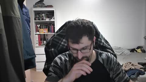 Snapshot of dan_the_man405 chatting on 01-16-25, 08:36 King Dan online show from 01-16-25, 08:36