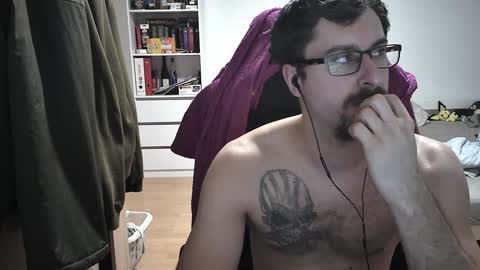 Snapshot of dan_the_man405 chatting on 02-02-25, 07:04 King Dan online show from 02-02-25, 07:04