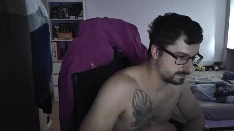 Snapshot of dan_the_man405 chatting on 02-07-25, 02:37 King Dan online show from 02-07-25, 02:37