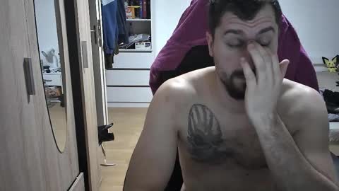 Snapshot of dan_the_man405 chatting on 03-07-25, 08:11 King Dan online show from 03-07-25, 08:11