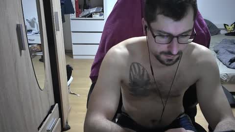 Snapshot of dan_the_man405 chatting on 03-12-25, 07:38 King Dan online show from 03-12-25, 07:38